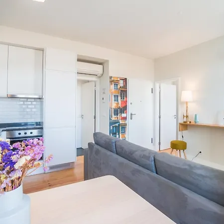 Guestready - Chic And Vibrant Near Anjos Appartement Lissabon