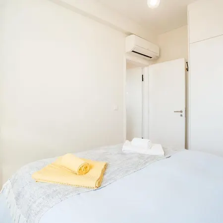 Guestready - Chic And Vibrant Near Anjos דירה ליסבון